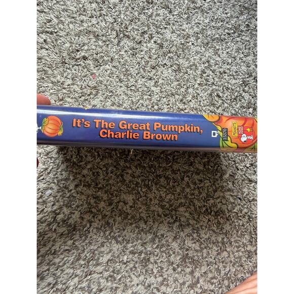 It’s the Great Pumpkin, Charlie Brown” Peanuts Classic VHS 1996 - Picture 3 of 5